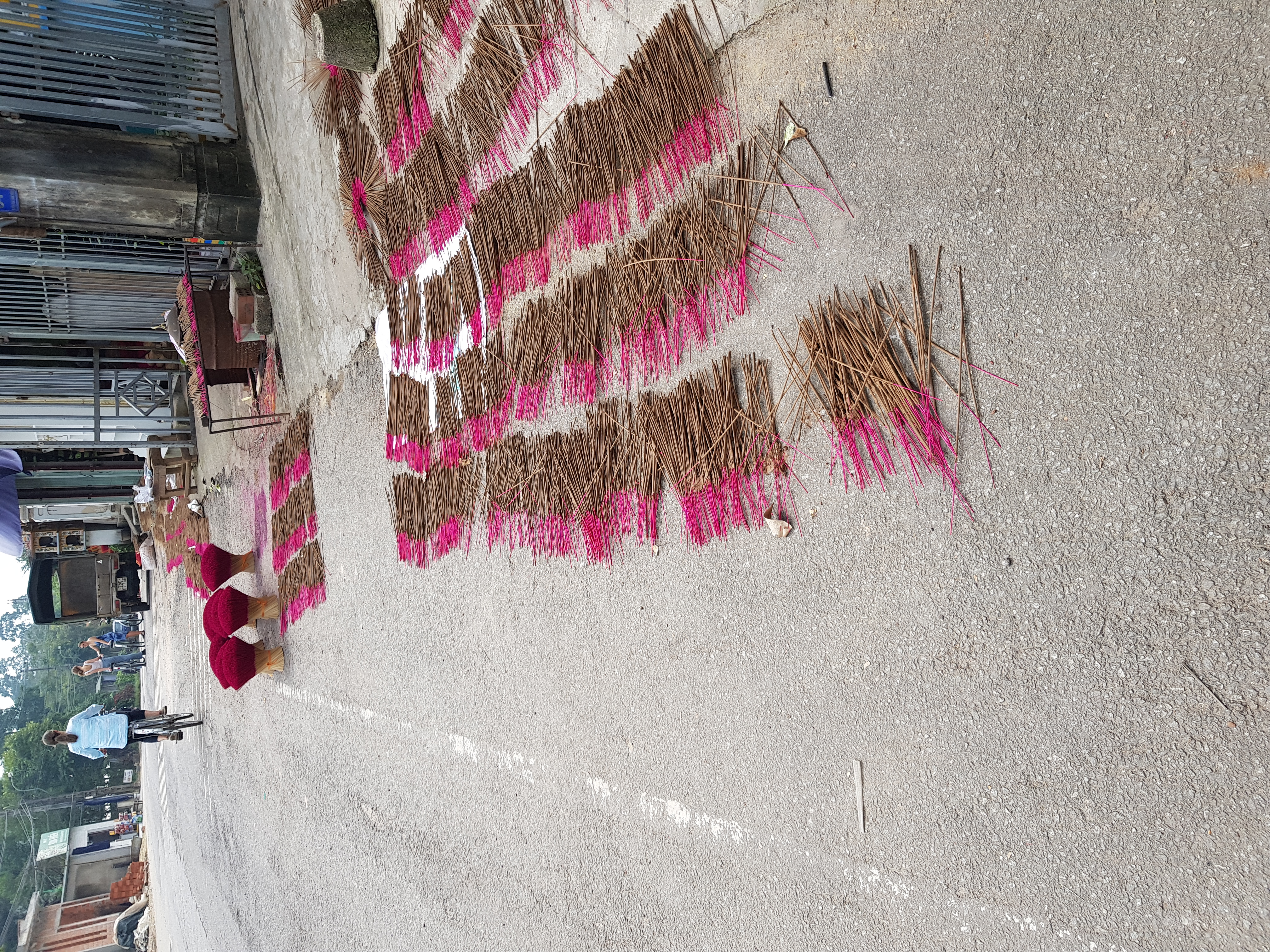 Vietnam - Incense on the road